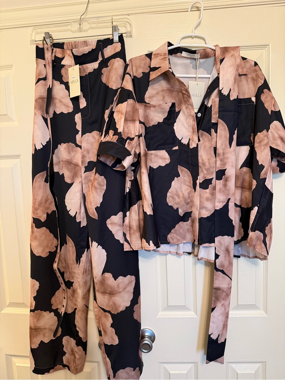 Mulla NWT 2PC Floral Pant Set S/M Wide Leg Pants 2 Belts Included